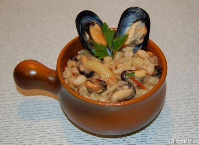 Pasta e fagioli con le cozze per la Giornata Internazionale delle Cucine Italiane