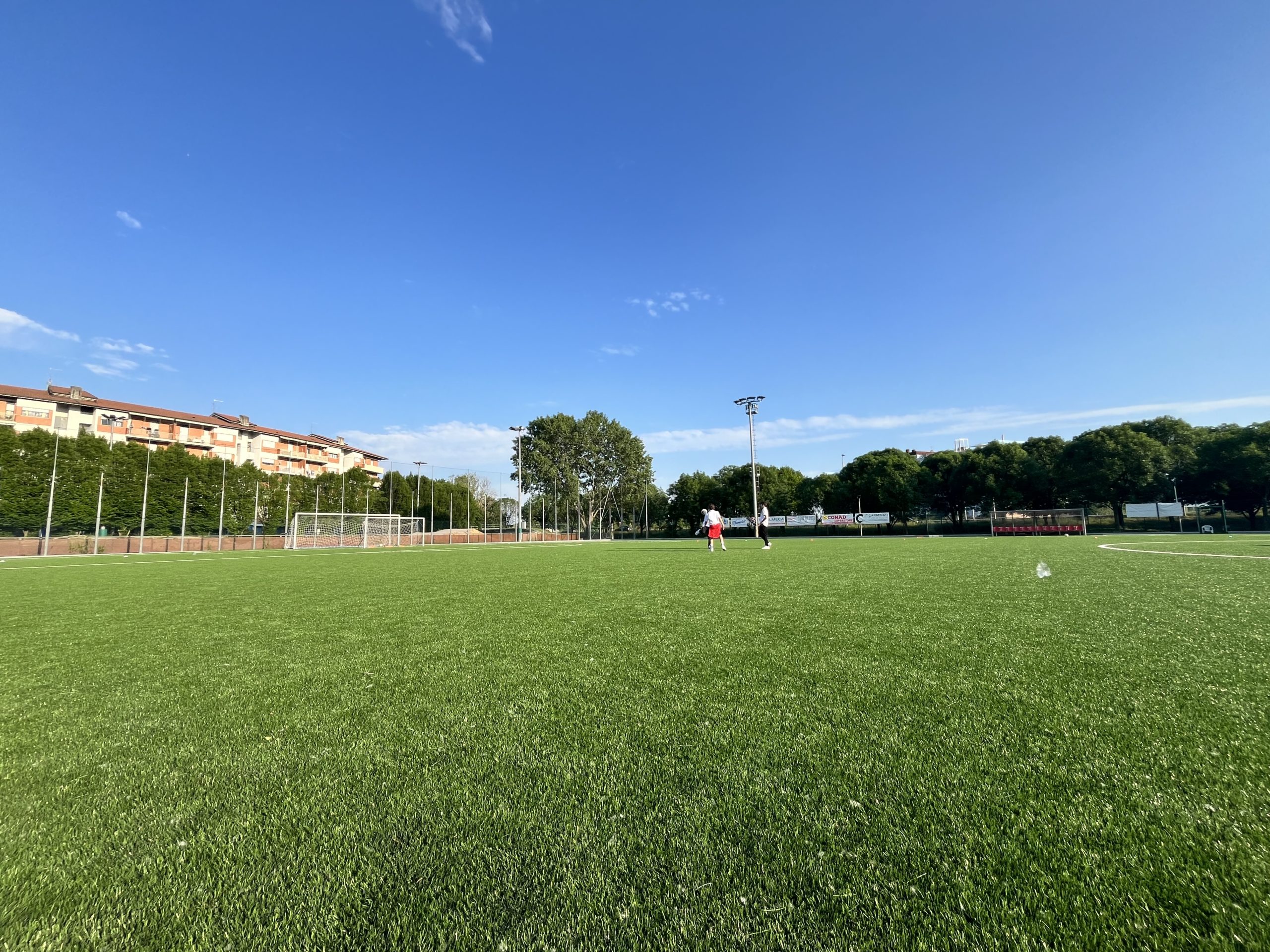 Inaugurato il campo da calcio di Loreto